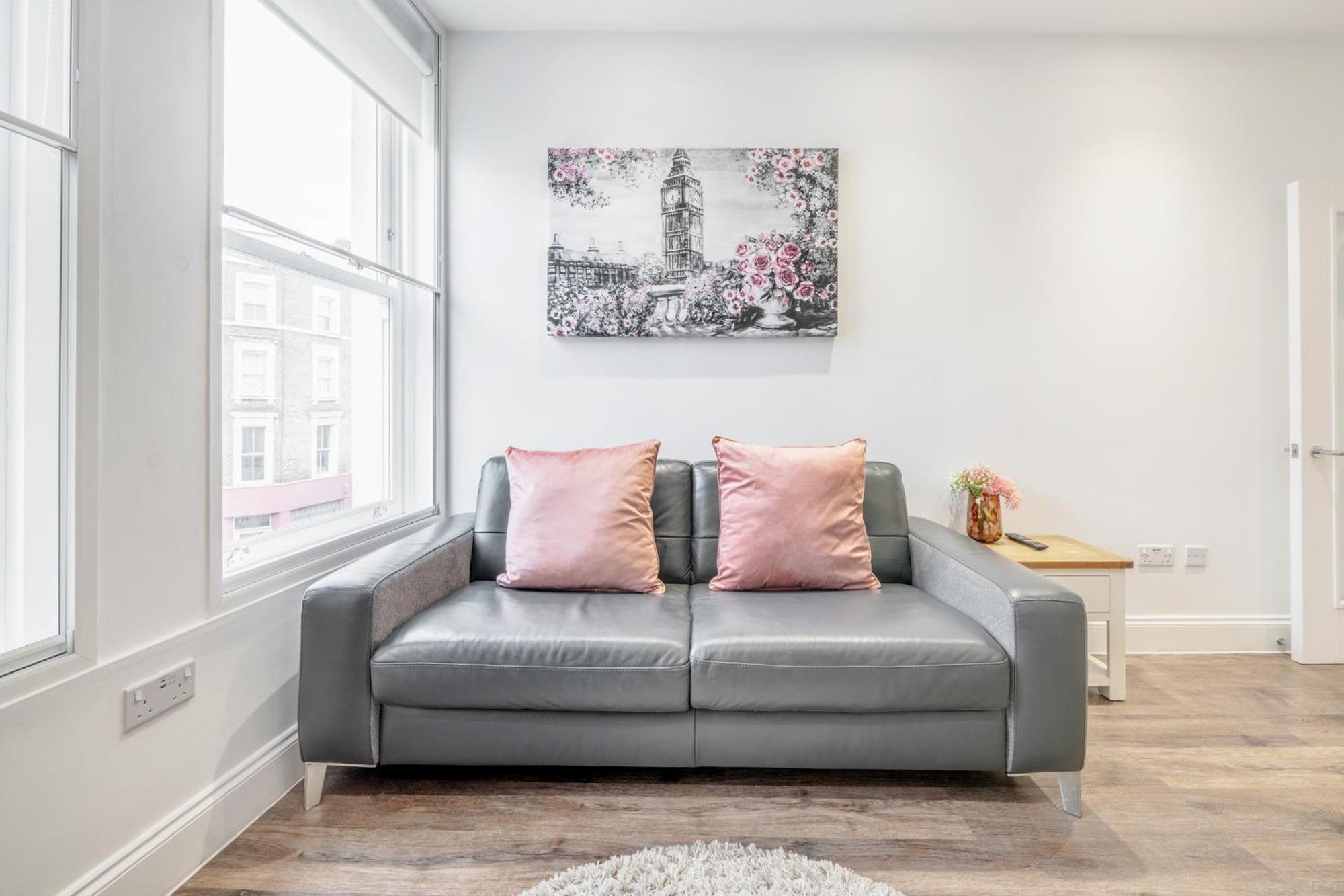 Bright & Modern 2-Bed Notting Hill Apartment Лондон Екстериор снимка