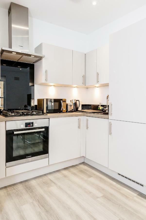 Bright & Modern 2-Bed Notting Hill Apartment Лондон Екстериор снимка