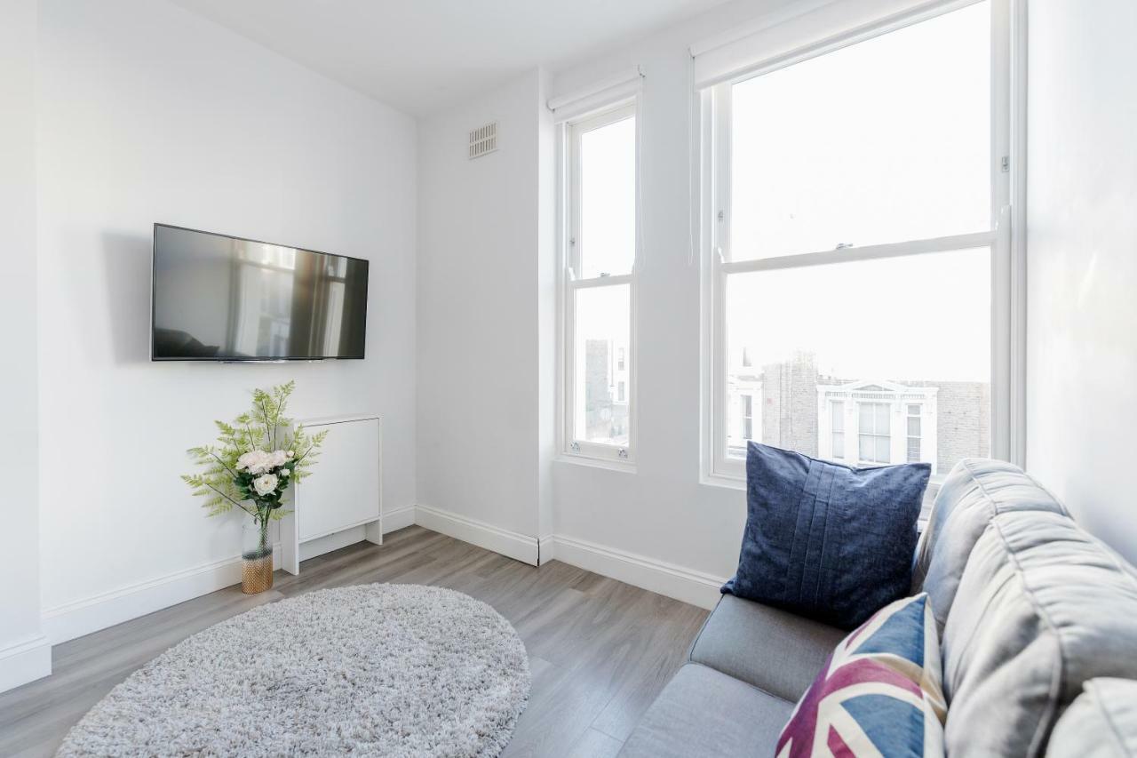 Bright & Modern 2-Bed Notting Hill Apartment Лондон Екстериор снимка