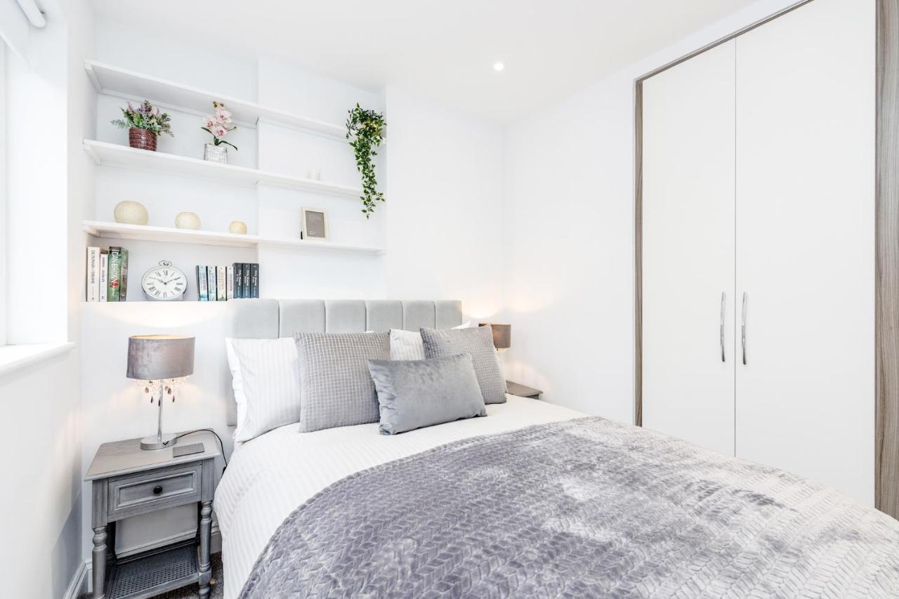 Bright & Modern 2-Bed Notting Hill Apartment Лондон Екстериор снимка